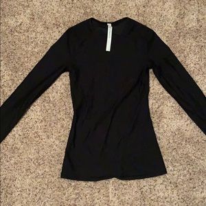 Lululemon black long sleeve top